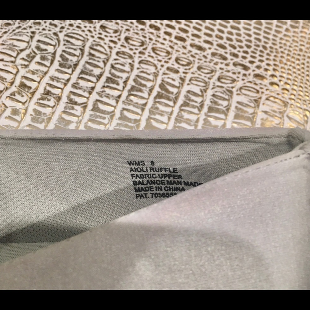 Report Ruffle slip ons - Picture 5 of 5